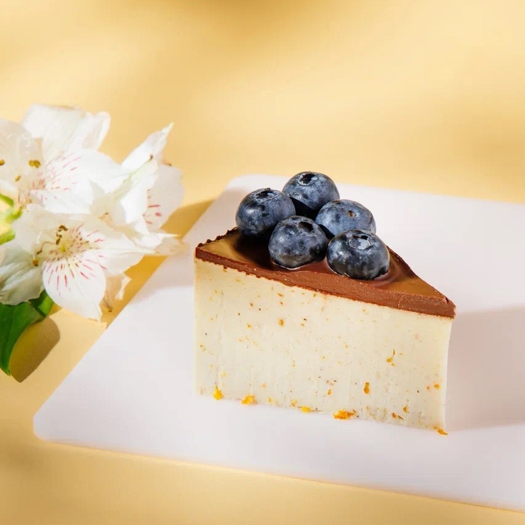 Торт-суфле «Птичье молоко» с цедрой апельсина