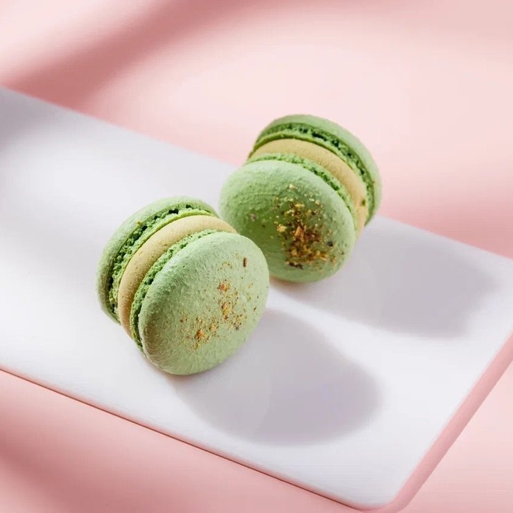 Макаронс "Фисташка-малина"